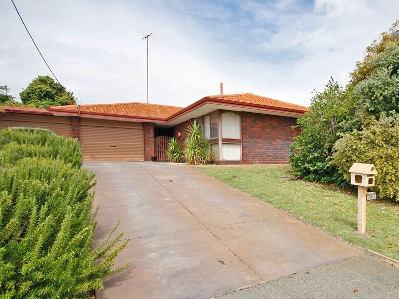 12 Salway Place, Spearwood WA 6163