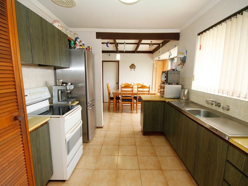 12 Salway Place, Spearwood WA 6163