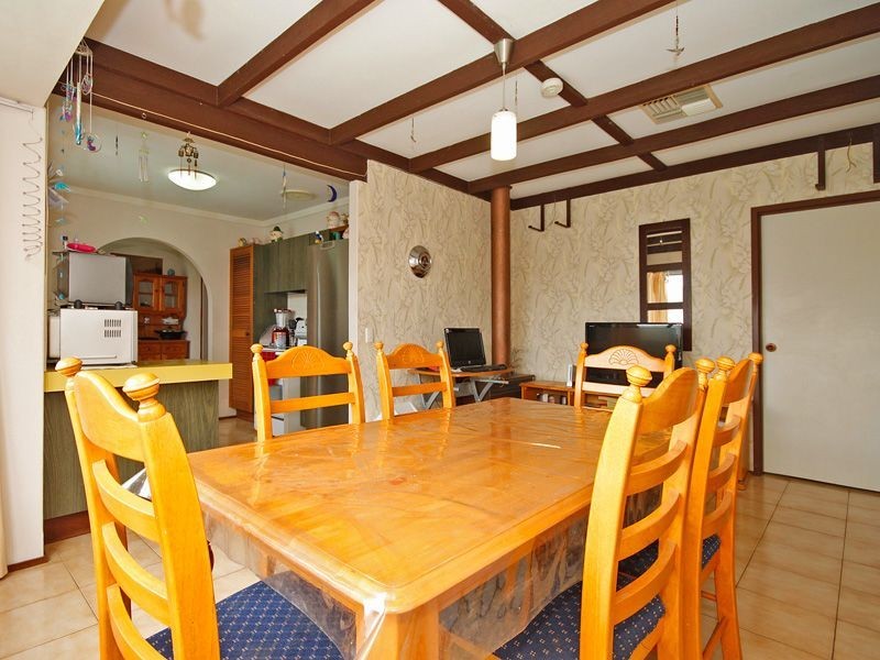 12 Salway Place, Spearwood WA 6163