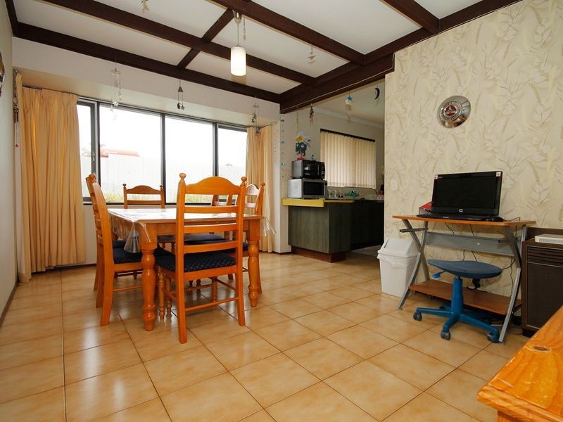 12 Salway Place, Spearwood WA 6163