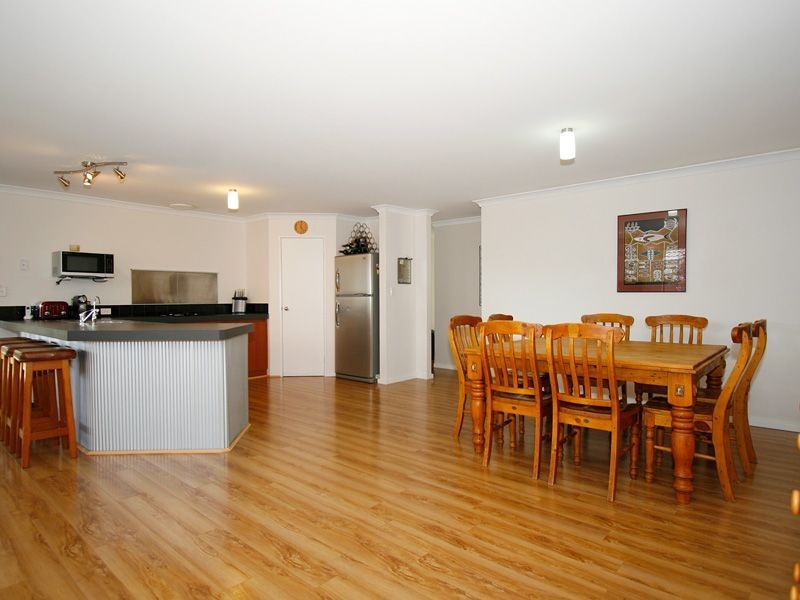 16a Instone Street, Hilton WA 6163