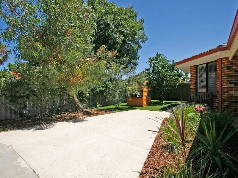 16a Instone Street, Hilton WA 6163