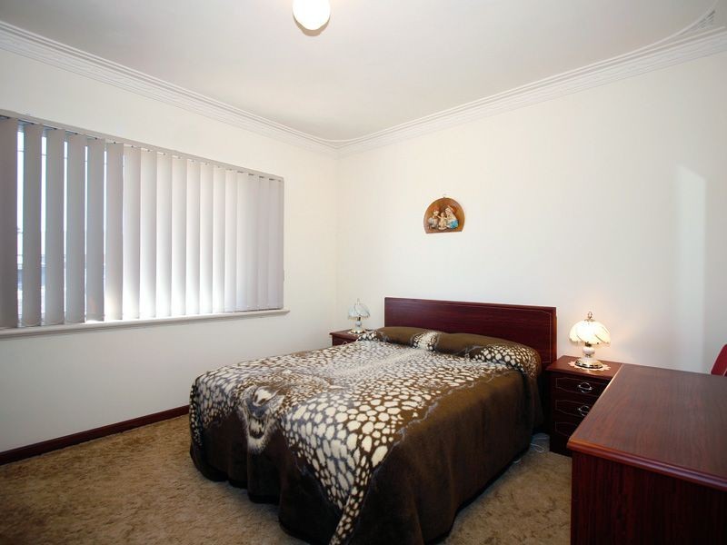 5 Morton Road, Hamilton Hill WA 6163