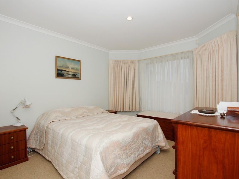 6b Korel Place, Coogee WA 6166