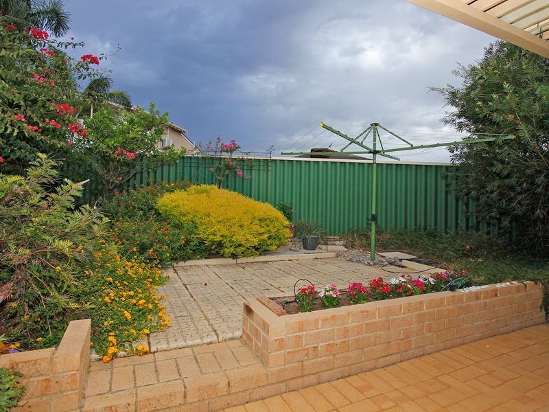 6b Korel Place, Coogee WA 6166