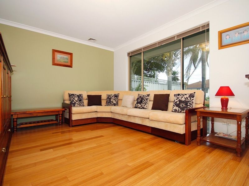 72 Turfan Way, Munster WA 6166