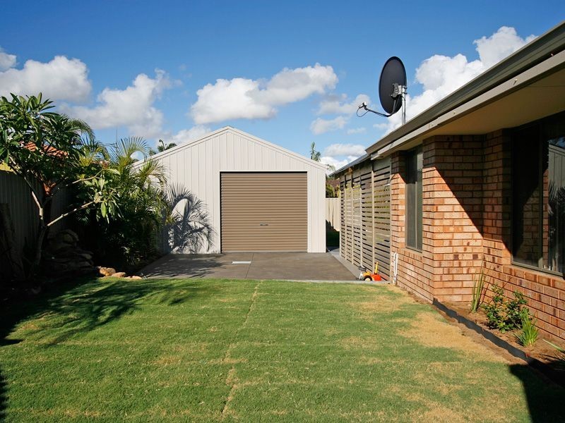 4 Marlowe Place, Munster WA 6166