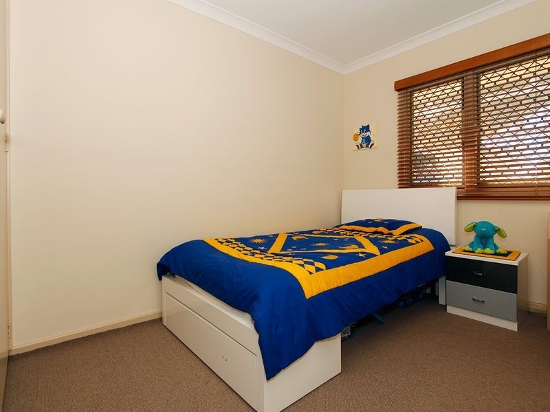 3a Oswald Street, Coolbellup WA 6163