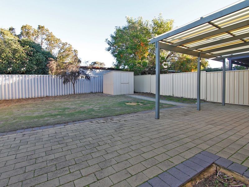 3a Oswald Street, Coolbellup WA 6163