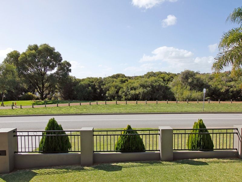 46 Garden Road, Spearwood WA 6163