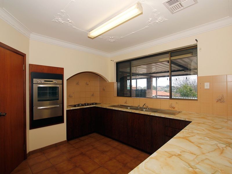 19 Heal Street, Hamilton Hill WA 6163