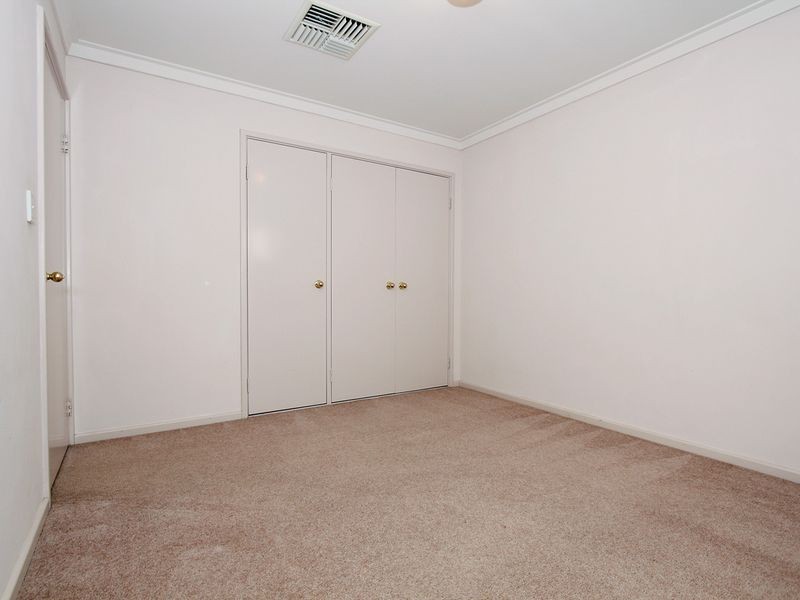 12 Gumina Place, Munster WA 6166