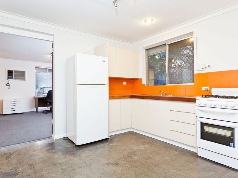 5 Parrott Way, Spearwood WA 6163