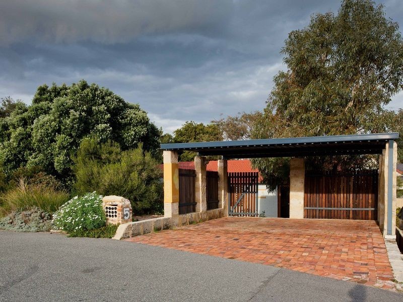 5 Parrott Way, Spearwood WA 6163