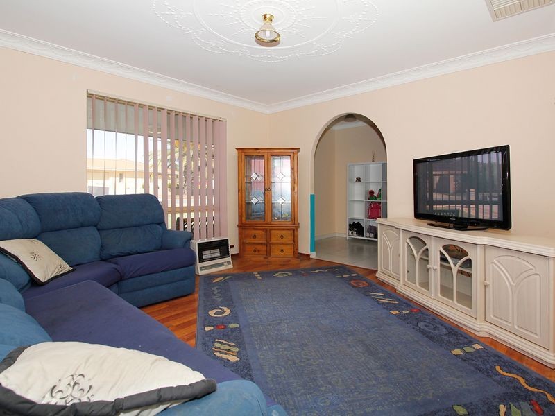 38 Turfan Way, Munster WA 6166