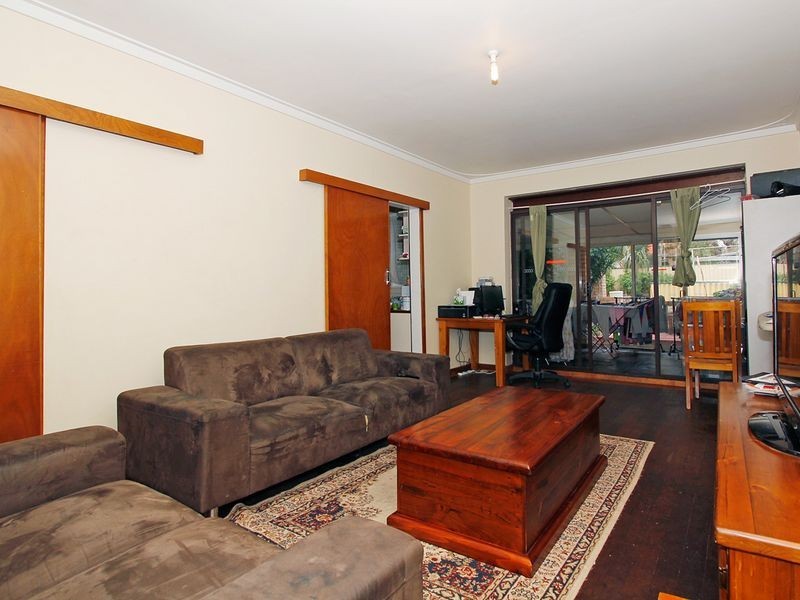 22 Shallow Street, Spearwood WA 6163