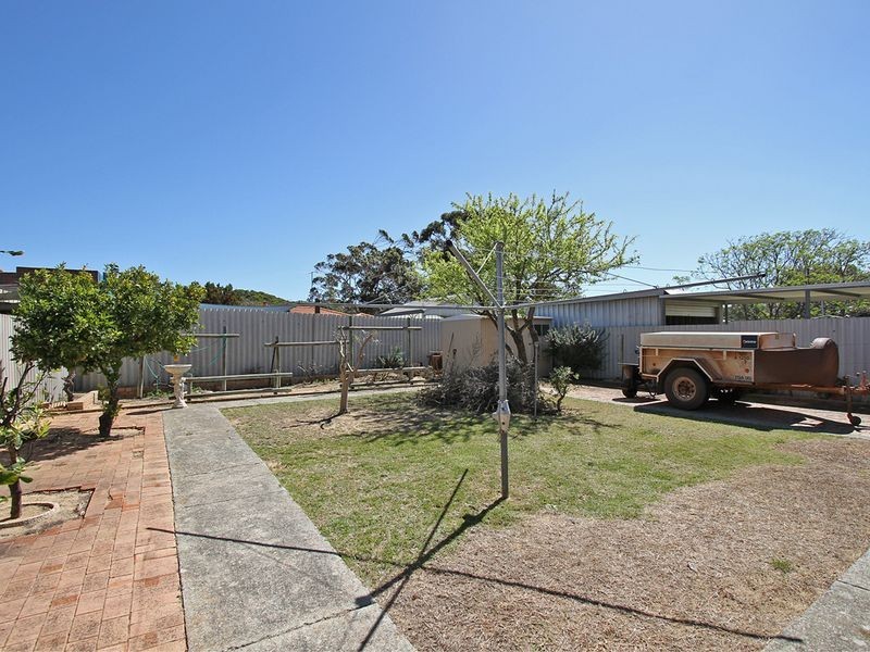 61b Davilak Avenue, Hamilton Hill WA 6163