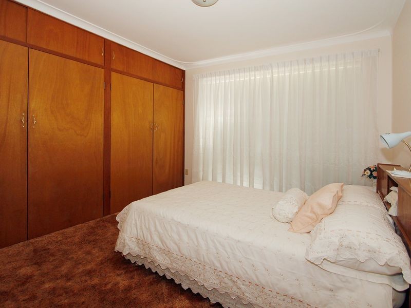 30 Pilgrim Way, Hamilton Hill WA 6163