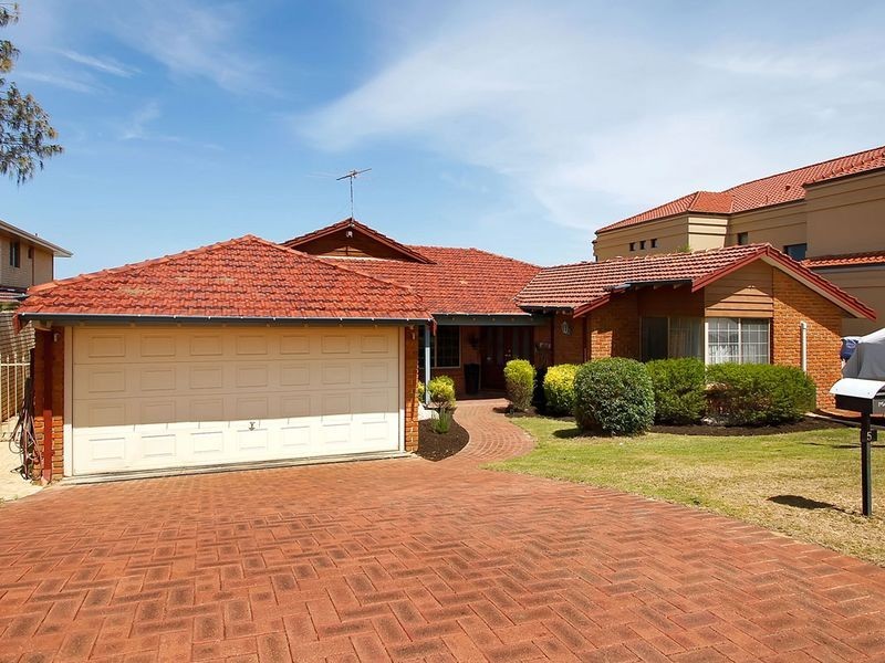 5 Cyprus Court, Coogee WA 6166