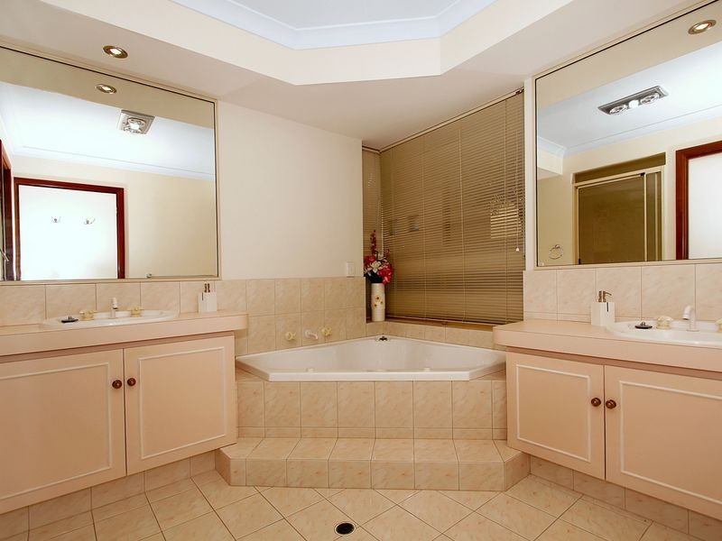 5 Cyprus Court, Coogee WA 6166