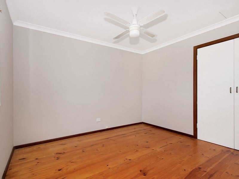 35 Fairbairn Road, Coogee WA 6166