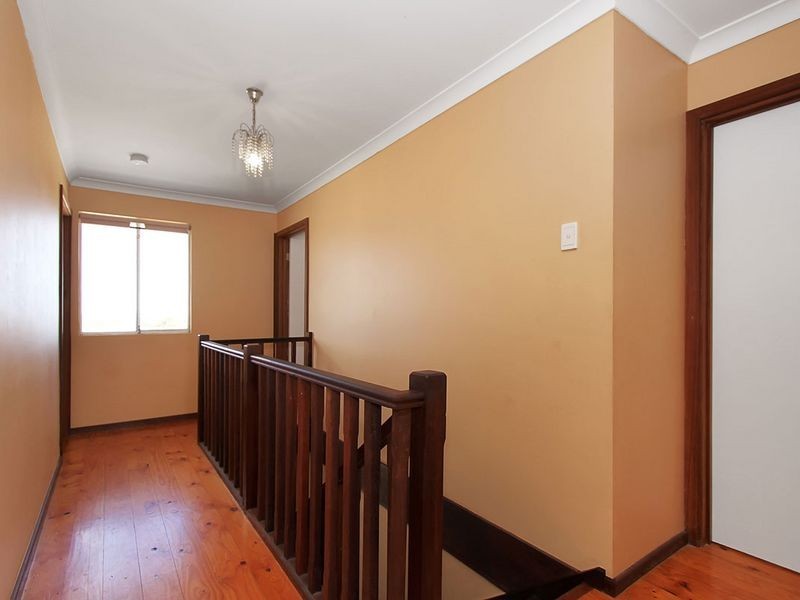 35 Fairbairn Road, Coogee WA 6166