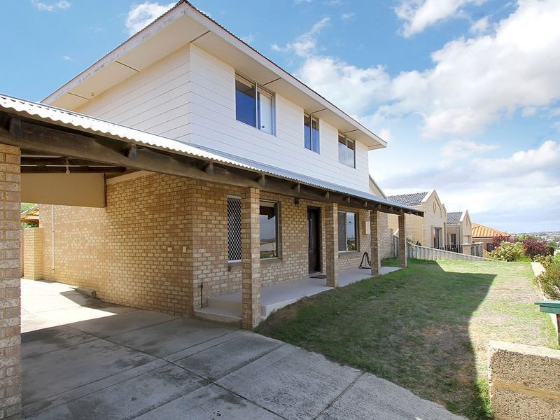 35 Fairbairn Road, Coogee WA 6166