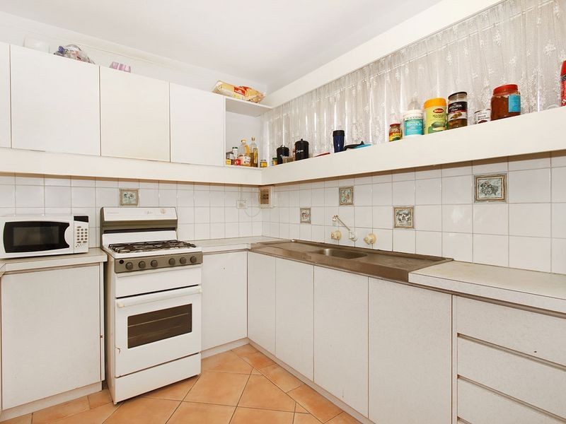 1 / 8 Fortini Court, Hamilton Hill WA 6163