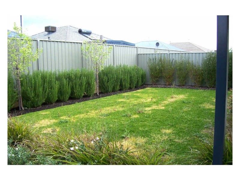 29 Runnymede Gate, Wellard WA 6170