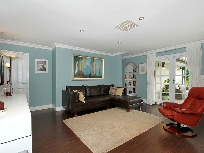 9 Buckingham Crescent, Kardinya WA 6163