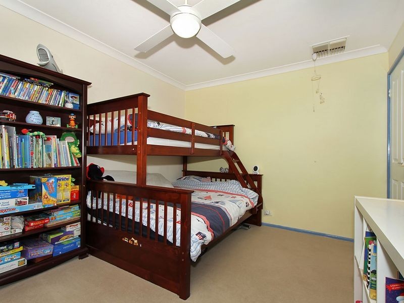 9 Buckingham Crescent, Kardinya WA 6163