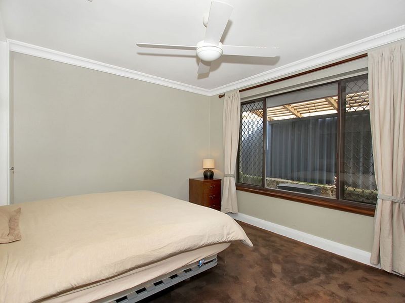 9 Buckingham Crescent, Kardinya WA 6163