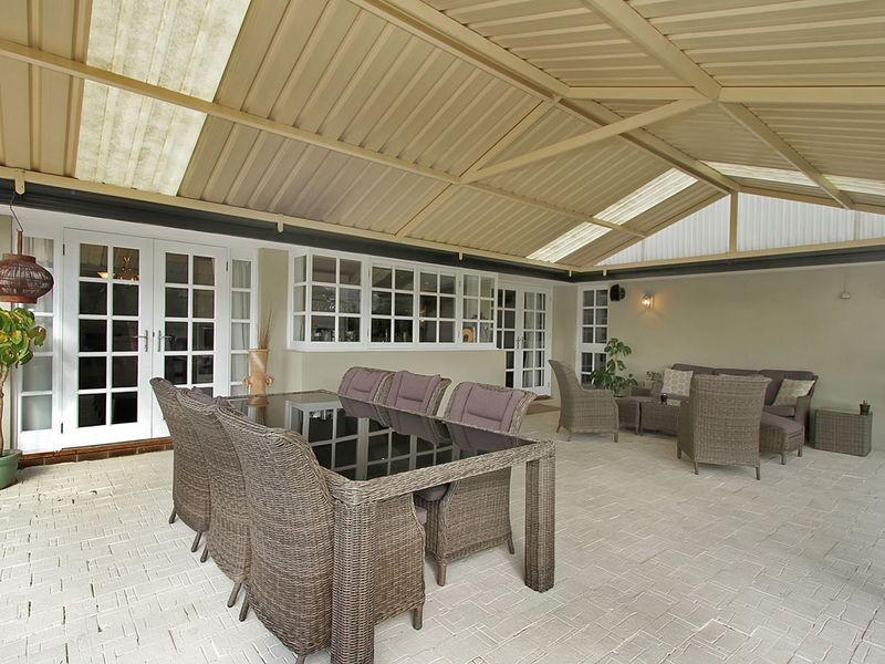 9 Buckingham Crescent, Kardinya WA 6163