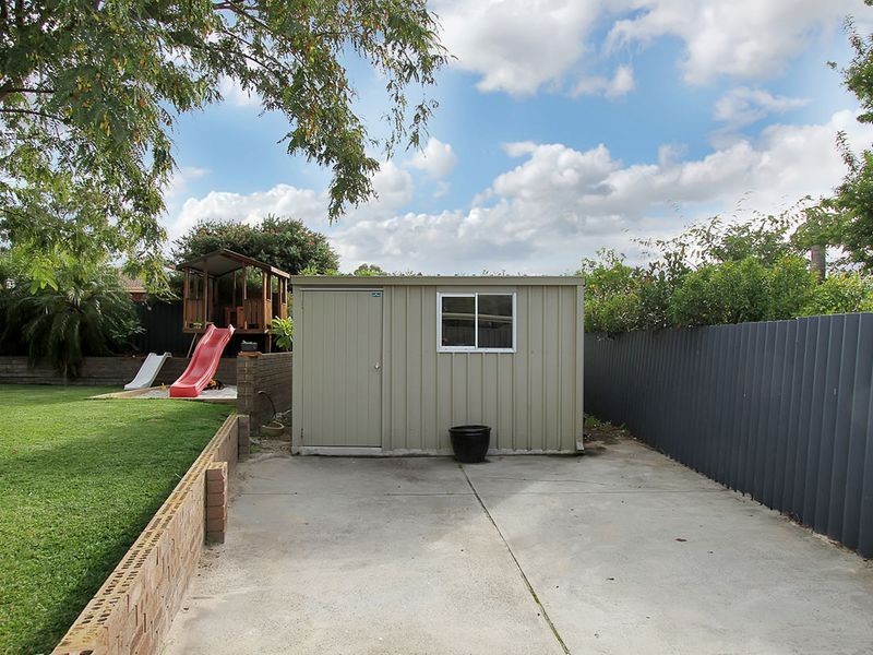 9 Buckingham Crescent, Kardinya WA 6163