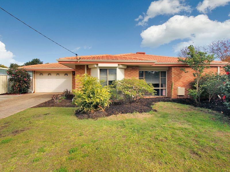 4 Glenorn Court, Yangebup WA 6164