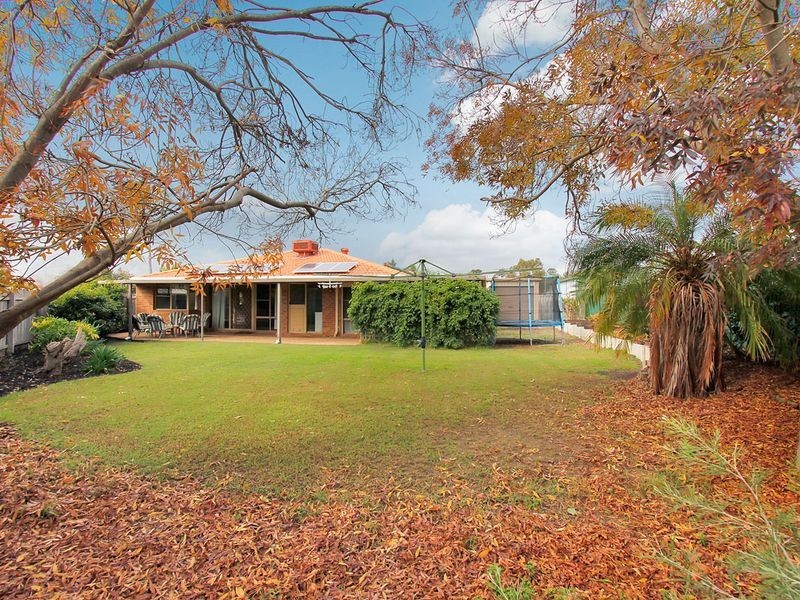 4 Glenorn Court, Yangebup WA 6164