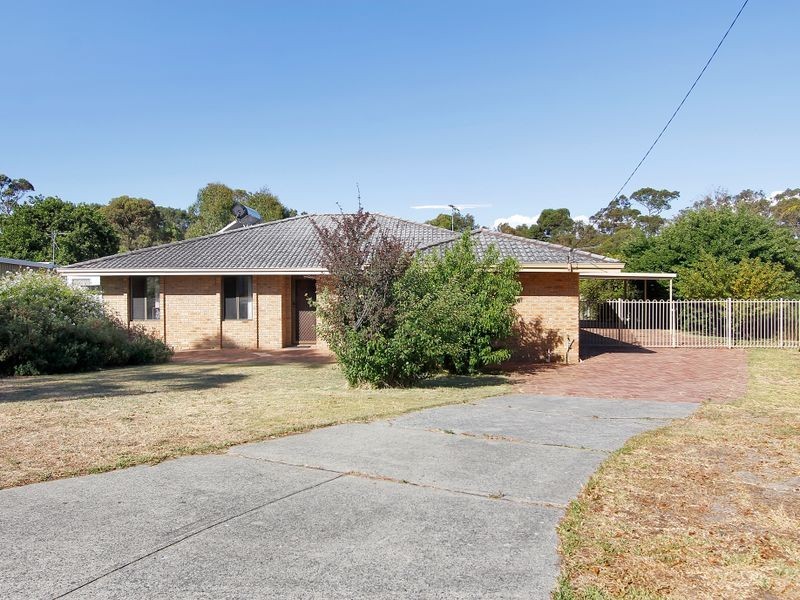 2 Lark Court, Yangebup WA 6164
