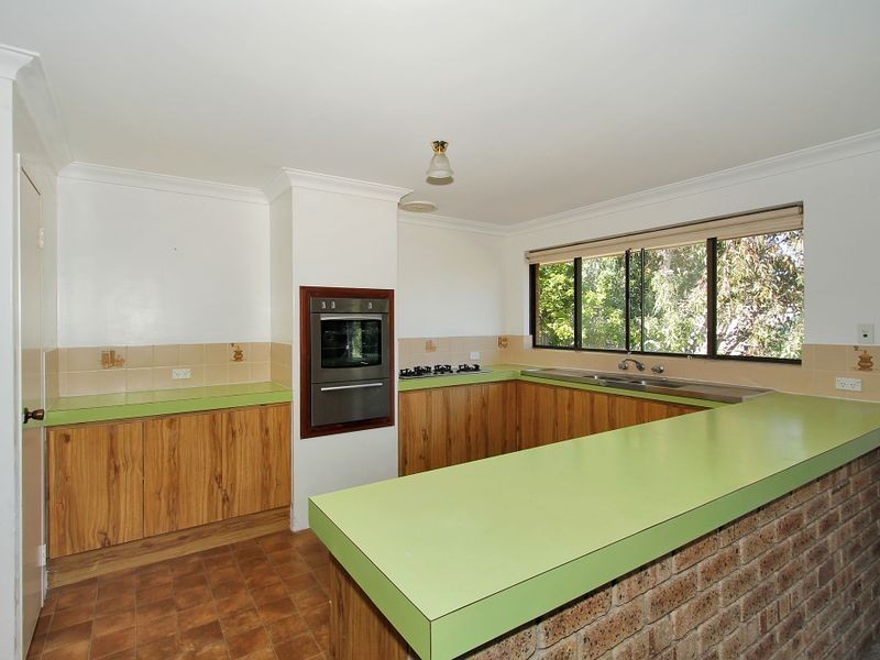 2 Lark Court, Yangebup WA 6164