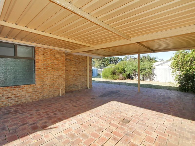 2 Lark Court, Yangebup WA 6164
