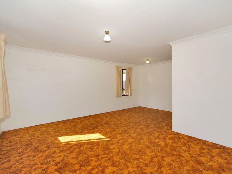 2 Lark Court, Yangebup WA 6164