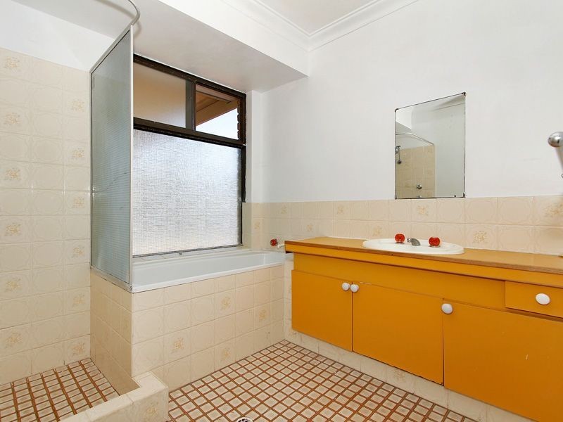 2 Lark Court, Yangebup WA 6164
