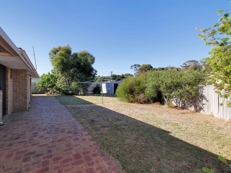 2 Lark Court, Yangebup WA 6164