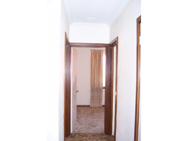 8 b Glendower  Way, Spearwood WA 6163