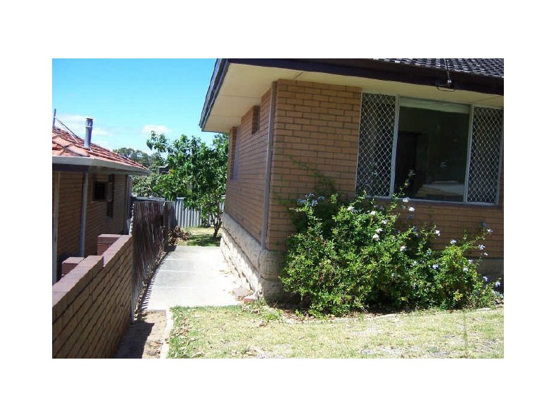 8 b Glendower  Way, Spearwood WA 6163