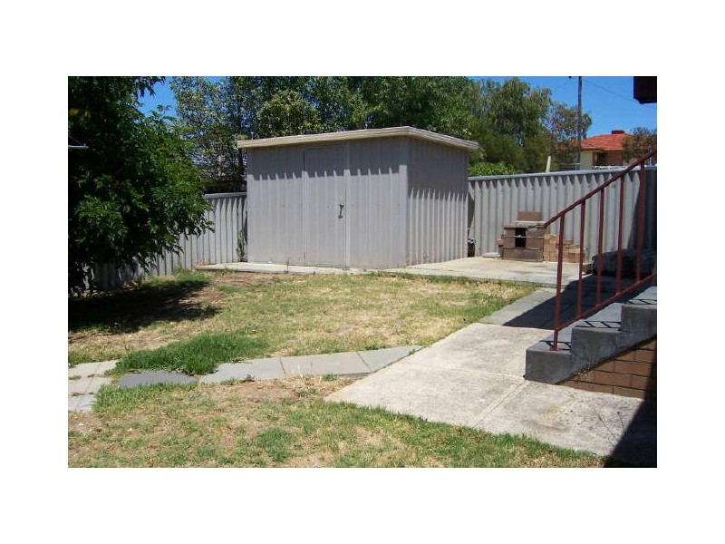 8 b Glendower  Way, Spearwood WA 6163