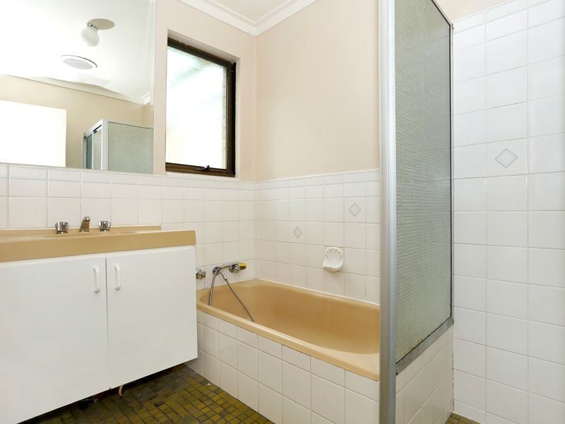 19 Honeysett Court, Hamilton Hill WA 6163