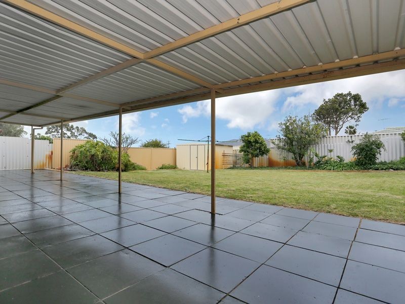 19 Honeysett Court, Hamilton Hill WA 6163