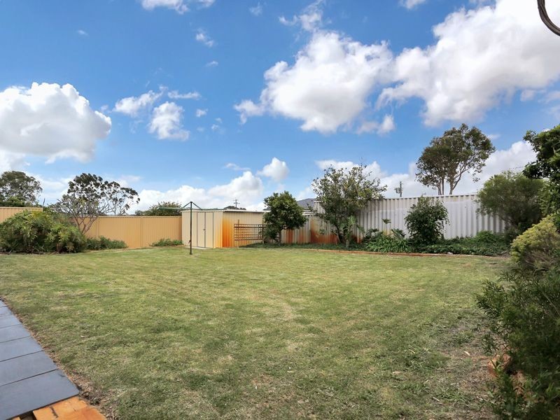 19 Honeysett Court, Hamilton Hill WA 6163