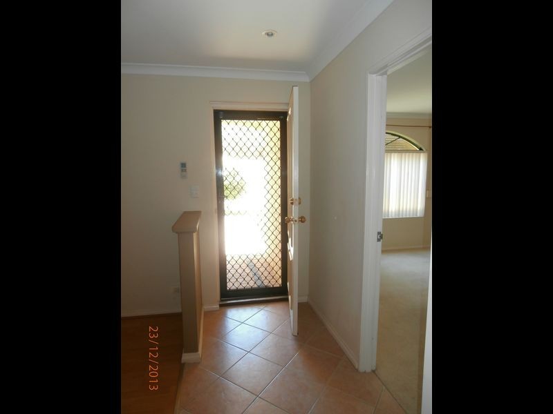 2/2 Sumich Gardens, Coogee WA 6166