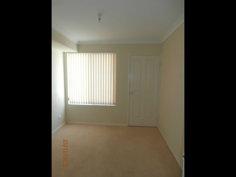 2/2 Sumich Gardens, Coogee WA 6166